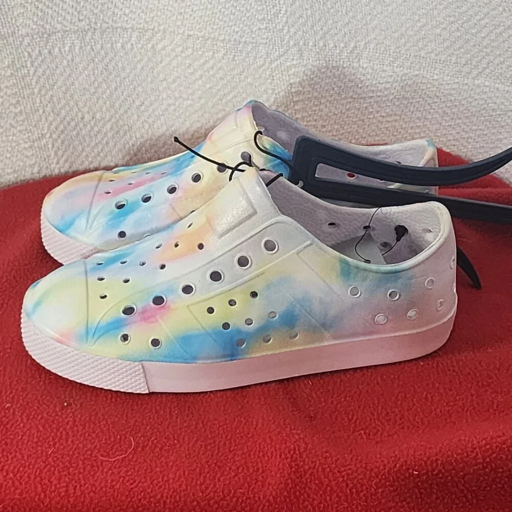 DSG Youth Blue Pink Yellow White Sole EVA Slip On Water Casual Shoes Size 11K